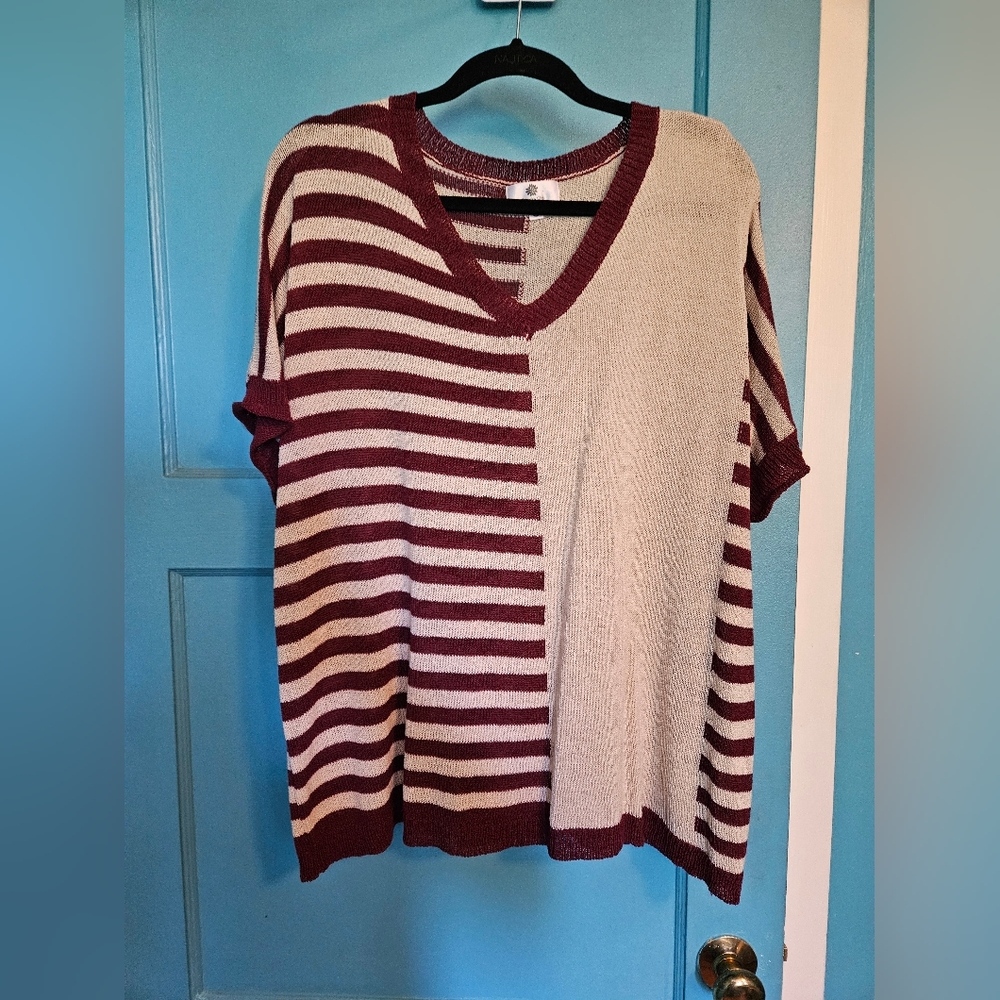 Everyday Chic Boutique Oversized striped knit top. Size S